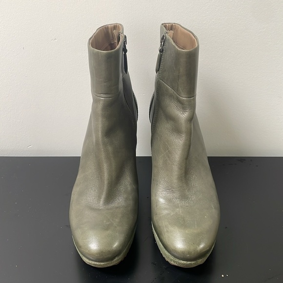 Ecco shoes platform leather boots dark green olive chunky heel booties sz 8.5 - Picture 3 of 13